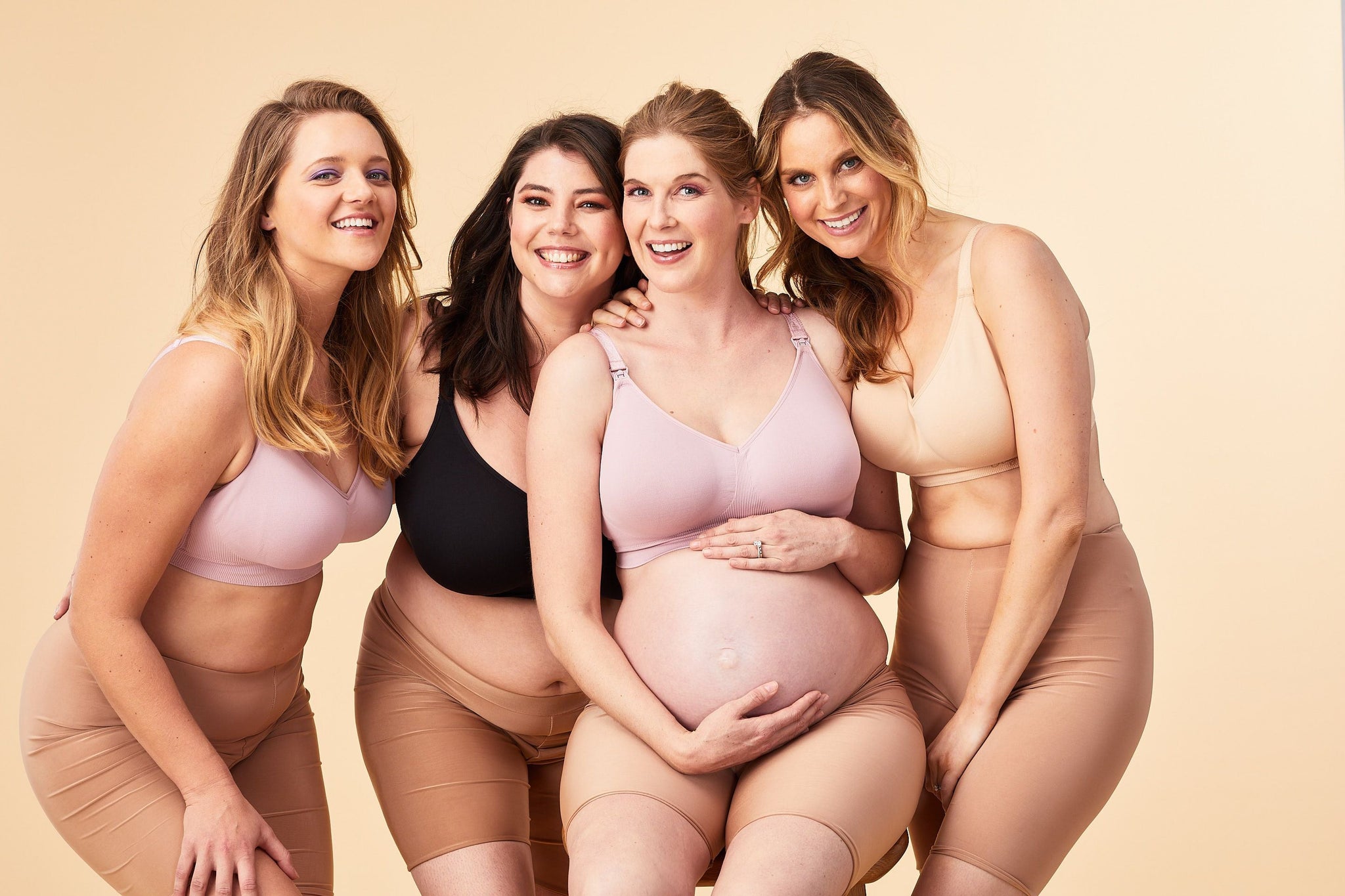 5 Most Essential Maternity Bra Features To Look Out For (That your mot -  Curvy Bras