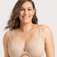 Ava & Audrey Bardot Front-Closing Underwire Bra - Nude
