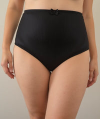 Ava & Audrey Jacqueline Smoothing Full Brief with Lace - Black