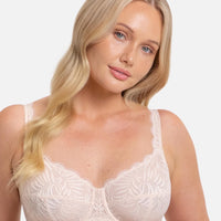 Triumph Essential Lace Balconette Bra - Nude Pink