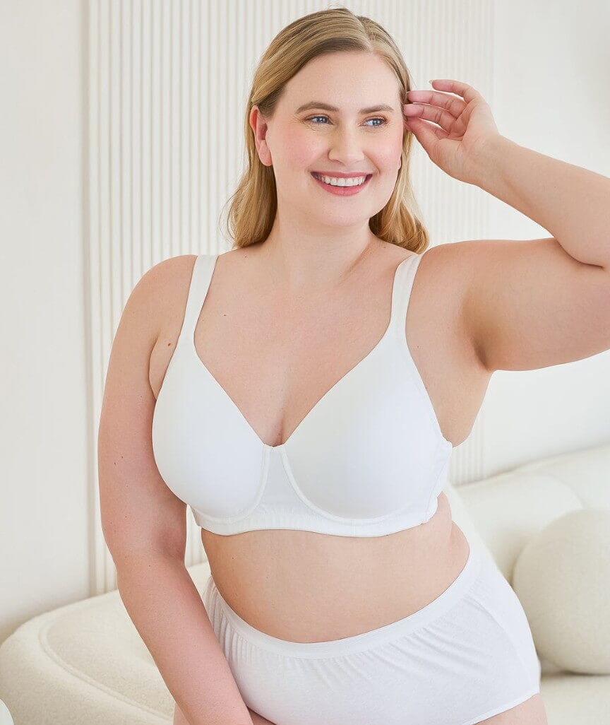 Leading Lady Bridgette Molded Padded Seamless Non-Underwired Bra - White Bras 