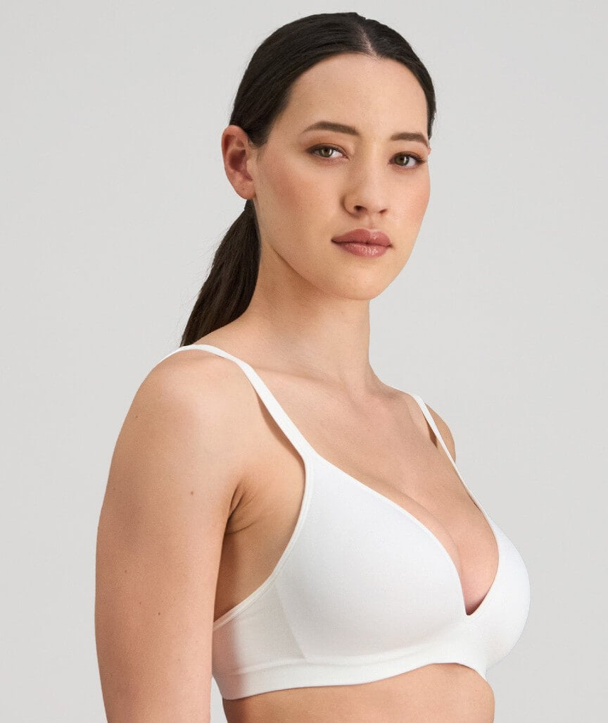 Bendon Simply Seamless Contour Soft Cup Wire-free Bra - Basic White