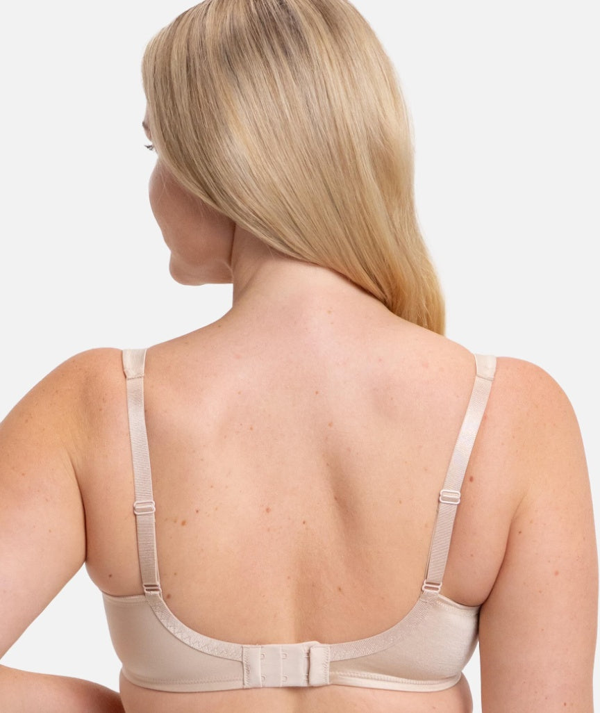 Triumph Lacy Minimizer Bra - New Beige