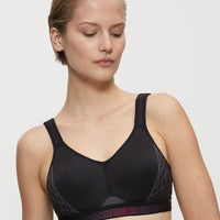 Triumph Triaction Cardio Flow Wire-free Sports Bra - Black