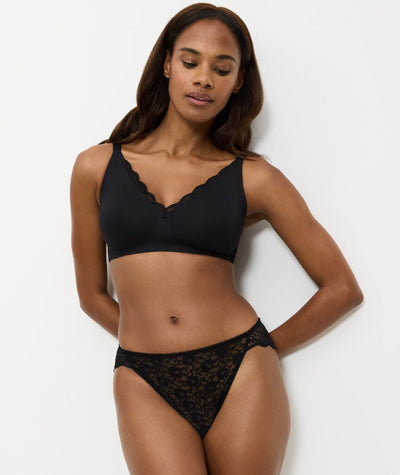 Triumph Amourette Wire-Free Minimizer Bra - Black