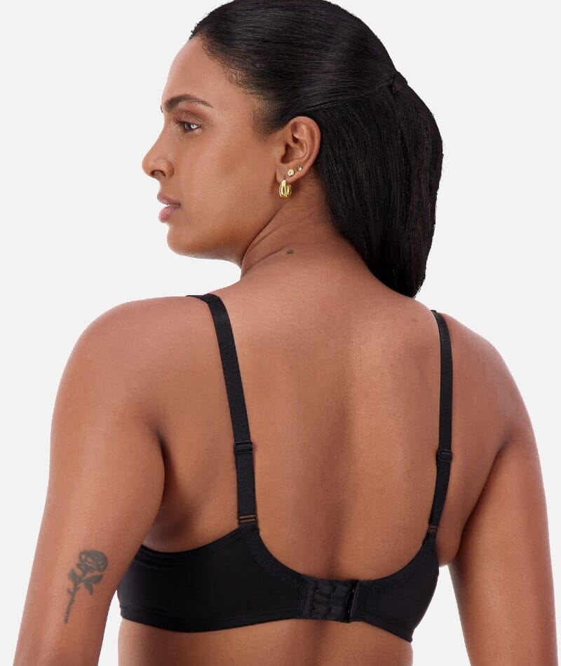 Triumph Lacy Minimizer Bra - Black Bras 