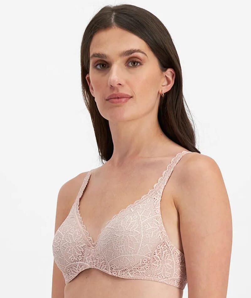 Berlei Barely There Lace Contour Bra - Nude Lace - Curvy Bras