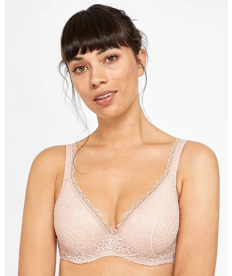 Berlei Barely There Lace Contour Bra Nude Lace Curvy Bras
