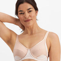 Berlei Electrify Underwire Sports Bra - Nudeglow