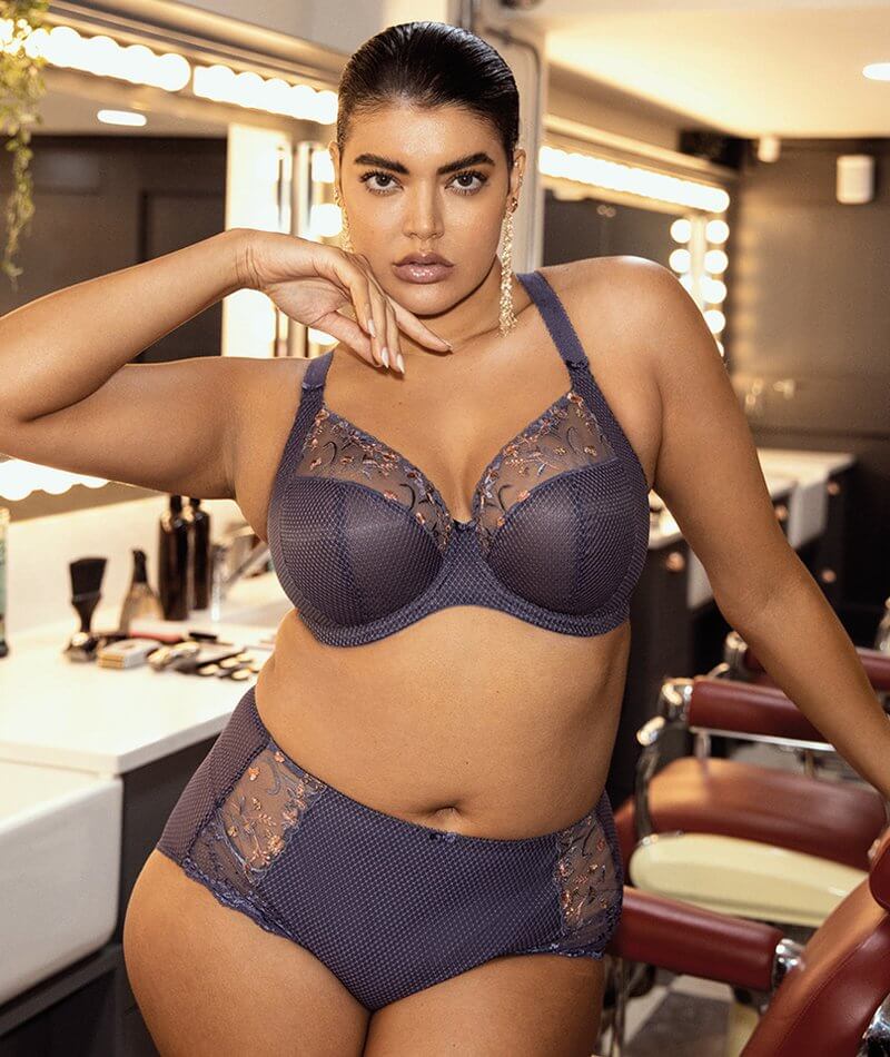 Embroidered Push Up Plunge Bra  Plunge bra, Plus size bra, Bra