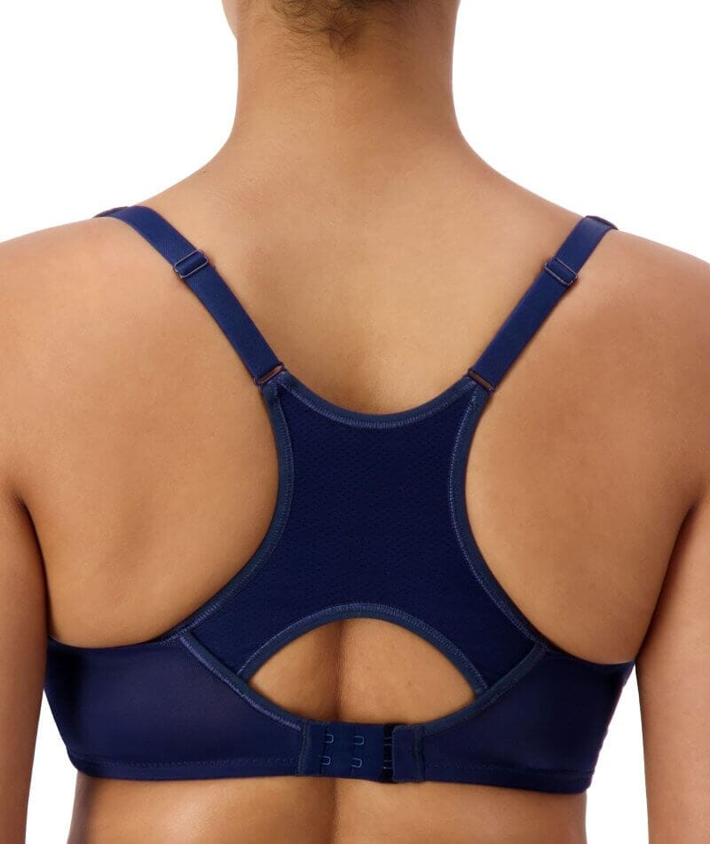 https://www.curvybras.com/cdn/shop/products/triumph-triaction-racerback-2-pack-green-dark-combination-5_800x.jpg?v=1702044536